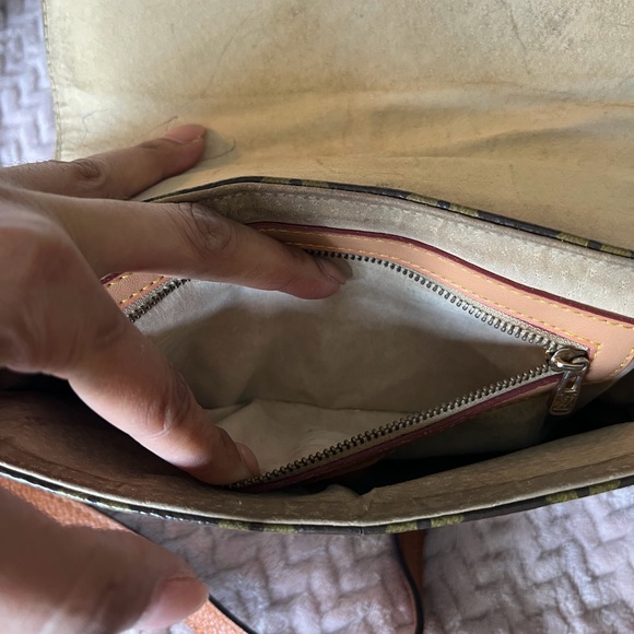 Louis Vuitton Classic Monogram Crossbody Bag - Picture 7 of 7